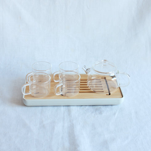 Maletín con juego de té para ritual